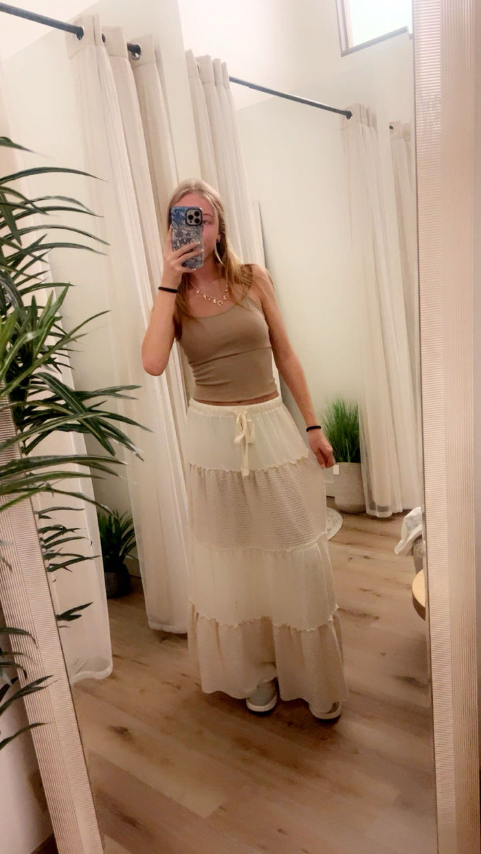 Elevate your look with the Adjustable Waistband Casual Long Skirt for Effortless Style, perfect for chic comfort.