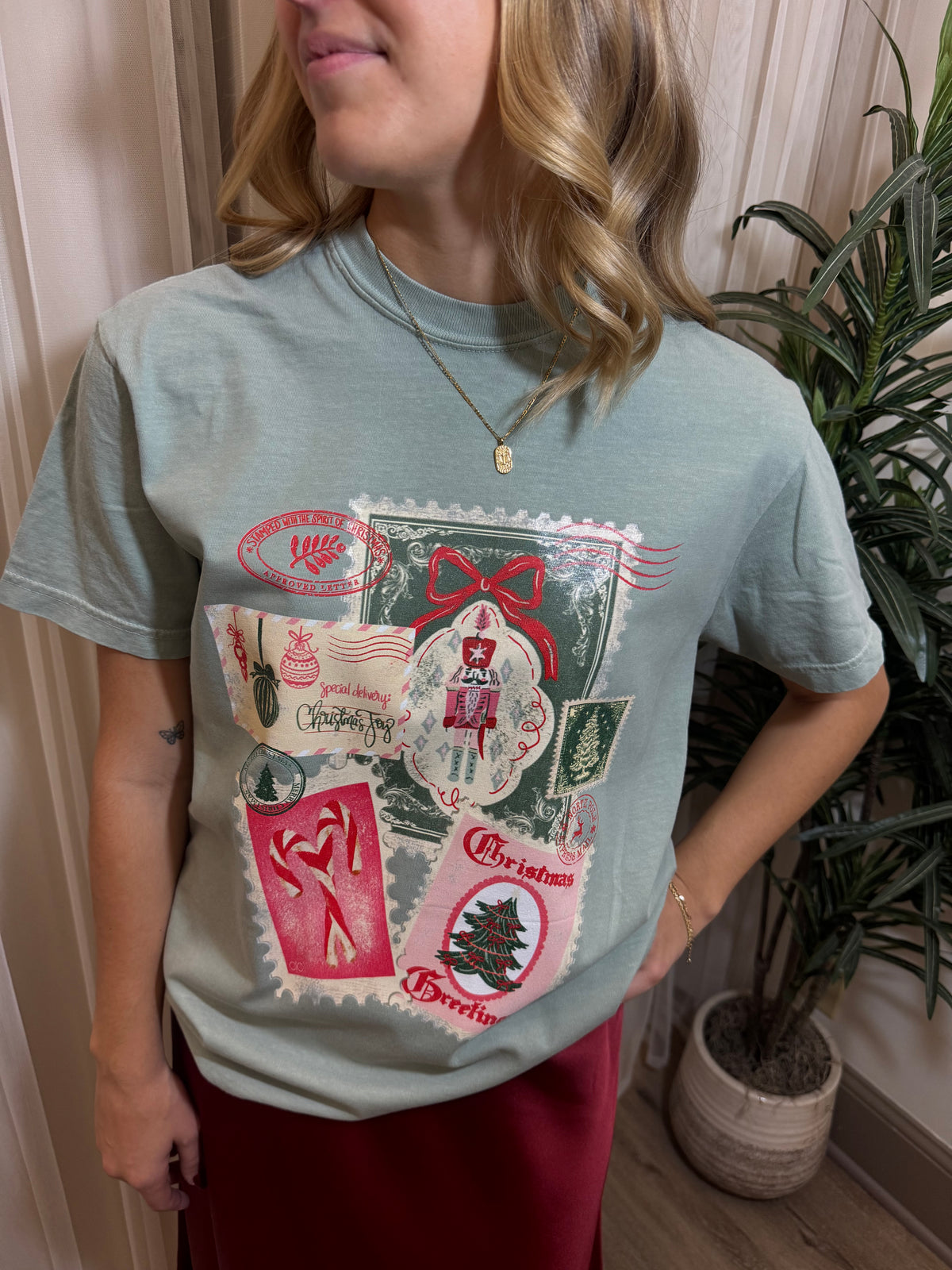 Christmas Post Card Graphic Tee
