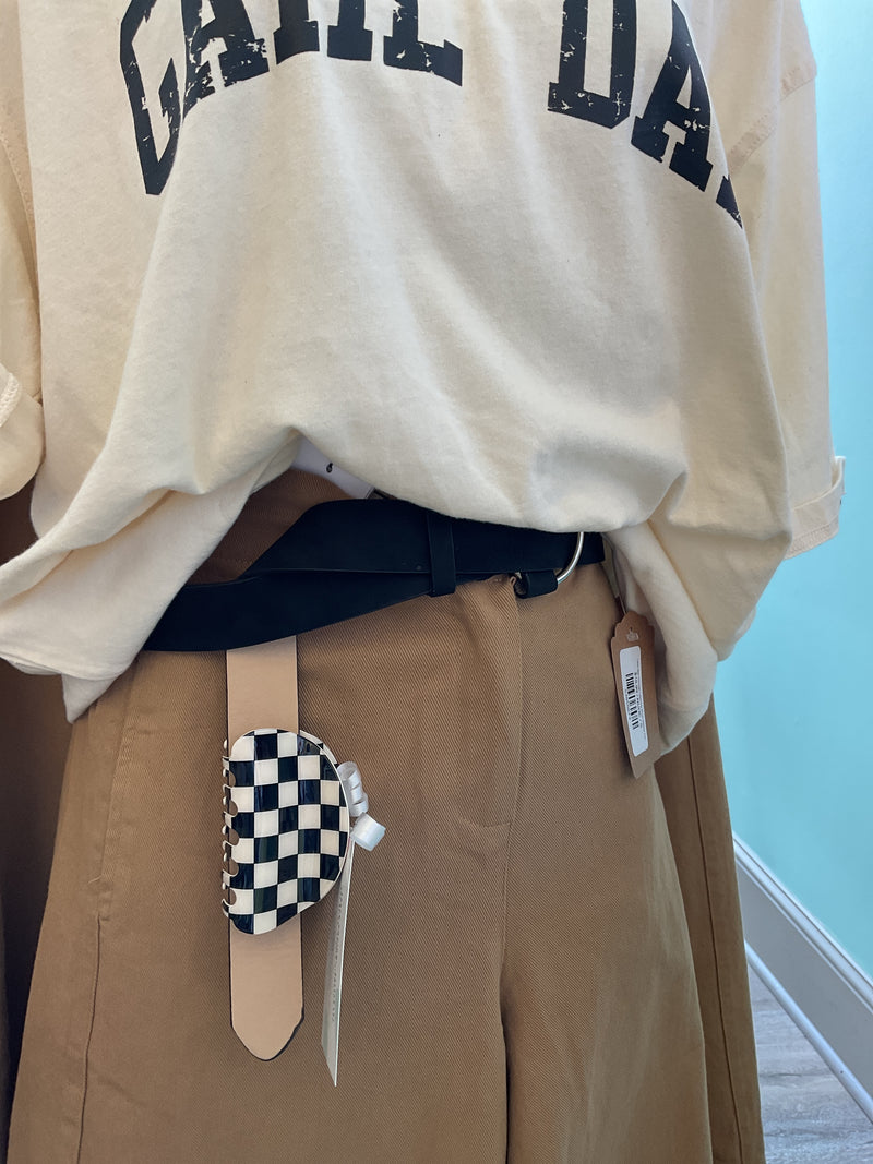 Belt with Circular Belt Buckle