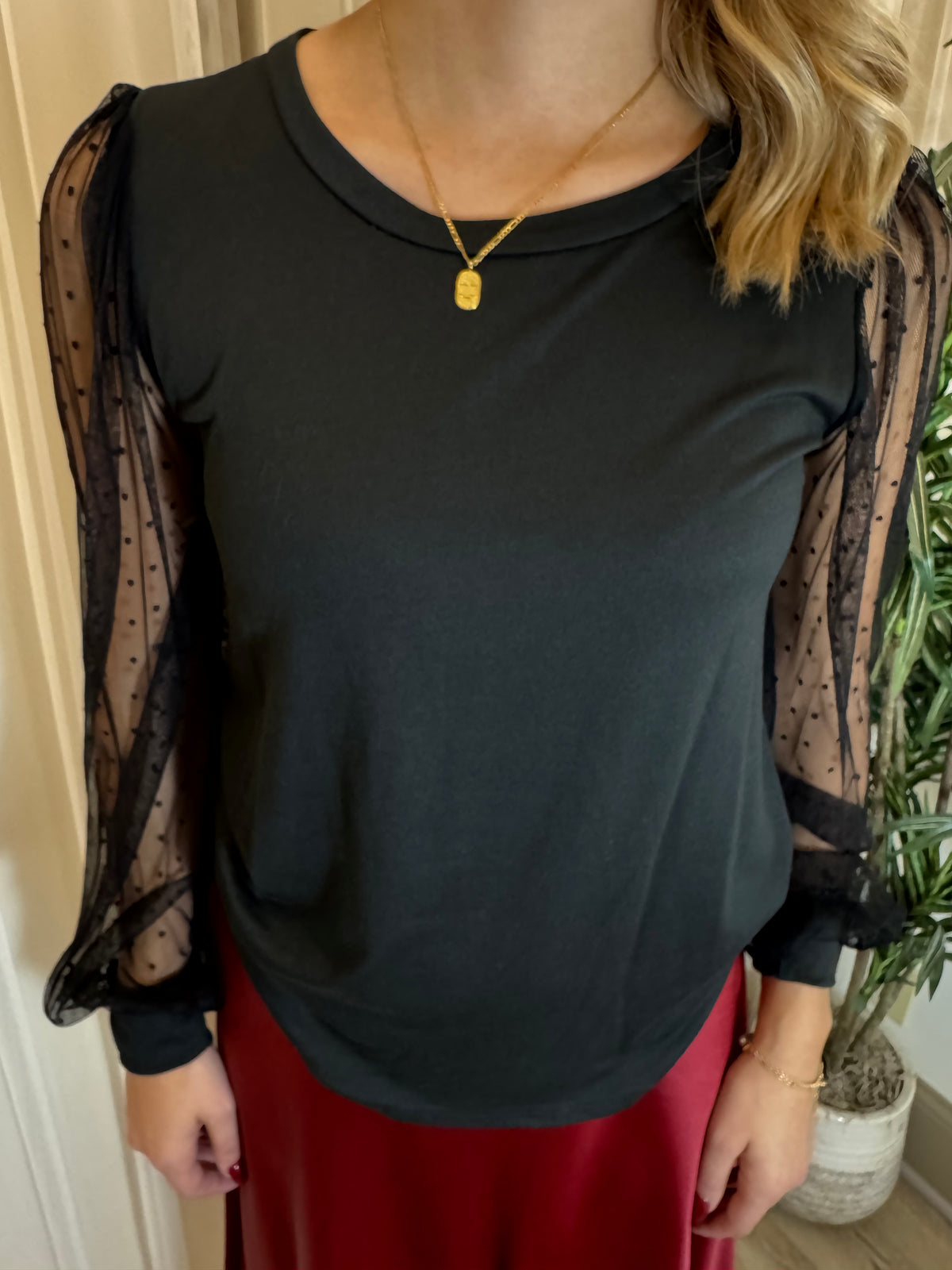 Top with detailed Laced Sleeves