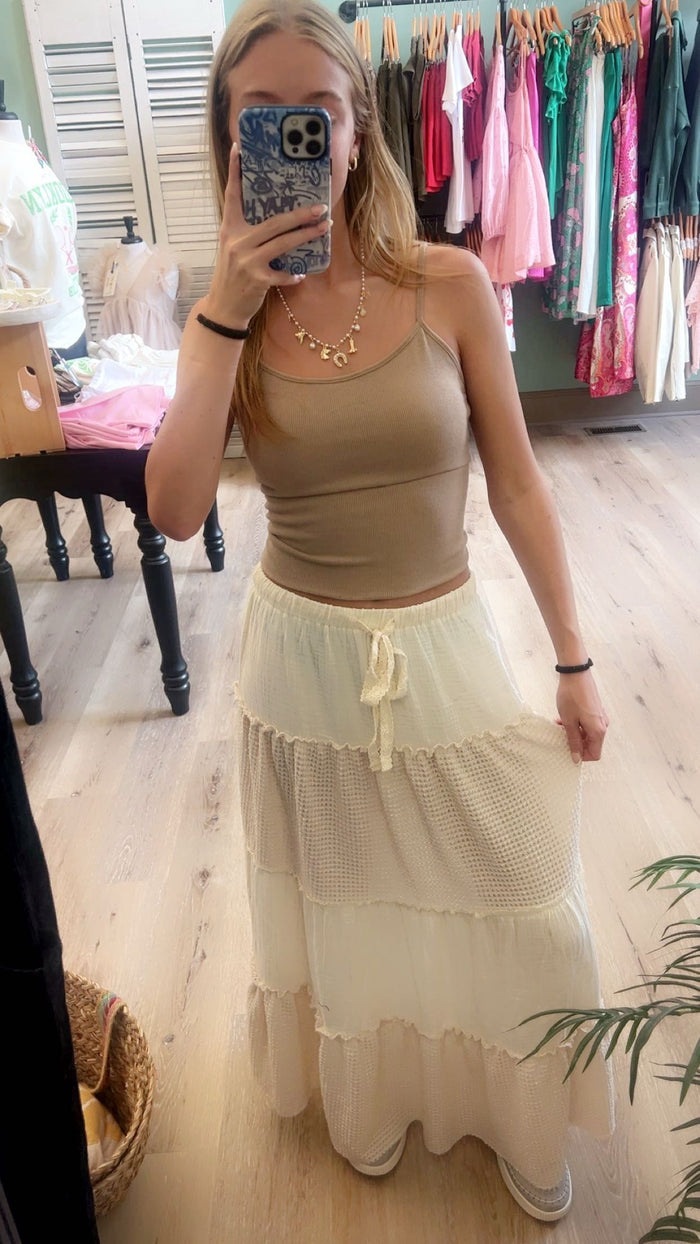 Stylishly wear the Adjustable Waistband Casual Long Skirt for Effortless Style, perfect for any casual occasion.