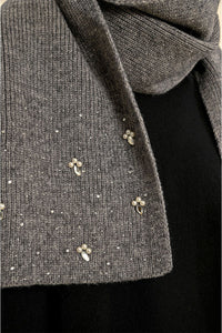 Rhinestone and Pearl Scarf for Elegant Winter Style