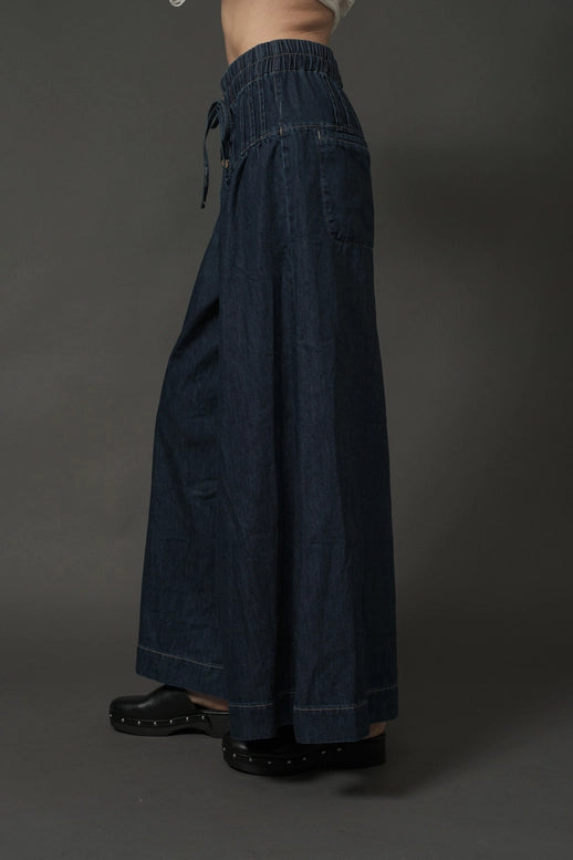 Yoka Pintuck Wide Leg Denim Pants for Effortless Style