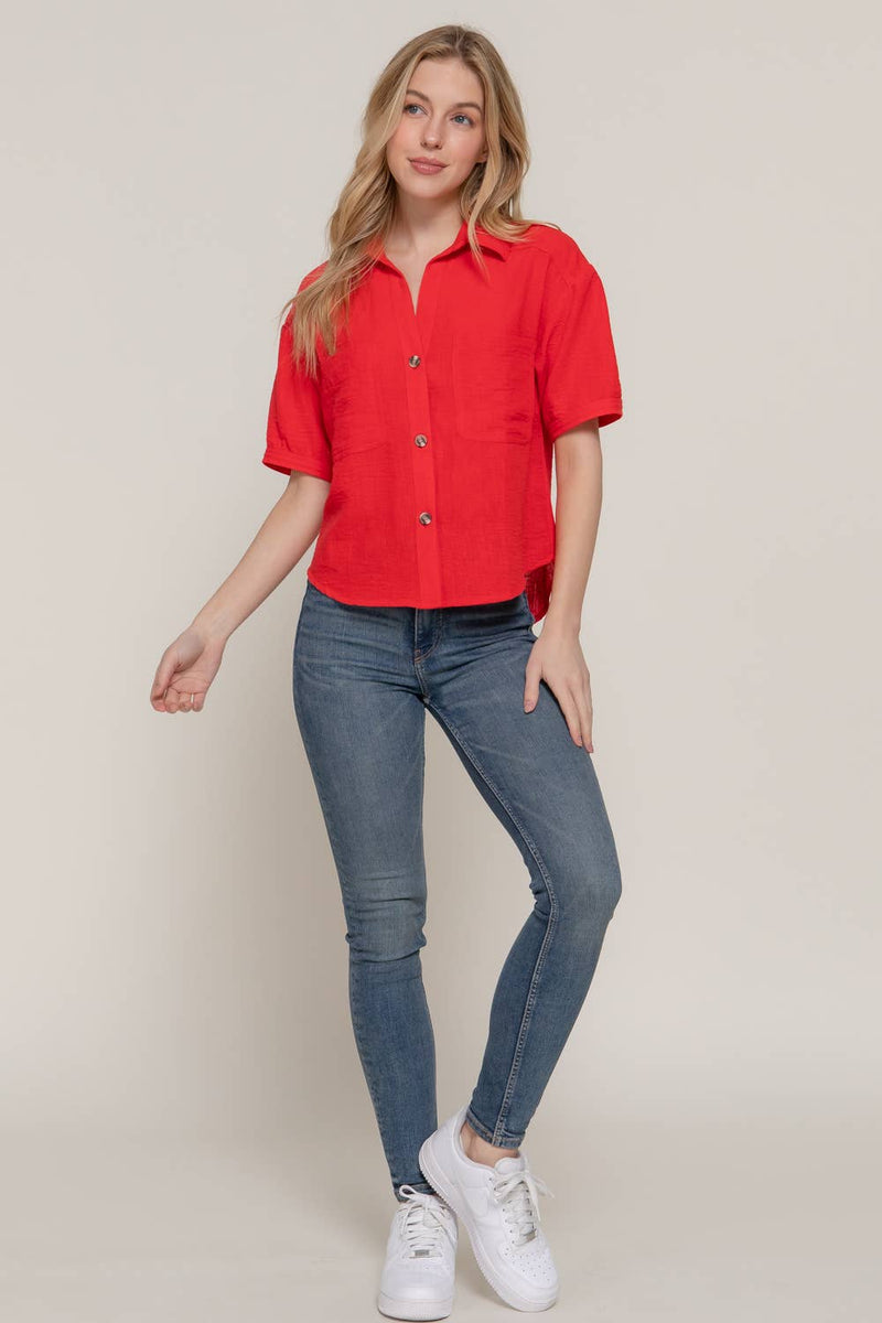 Styled outfit featuring the Short Sleeve Notched Linen Effect Shirt – A trendy warm-weather ensemble showcasing the versatility of this lightweight button-up.

